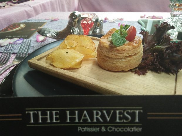 the Harvest bandung | strawberry cheesecake odyssey | nchie hanie | tour kitchen to kitchen | blogger bandung 