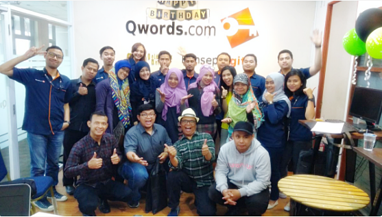 HUTQwords12 |Qwordsdotcom | QwordsCloudIndonesia | nchiehanie | blogger bdg