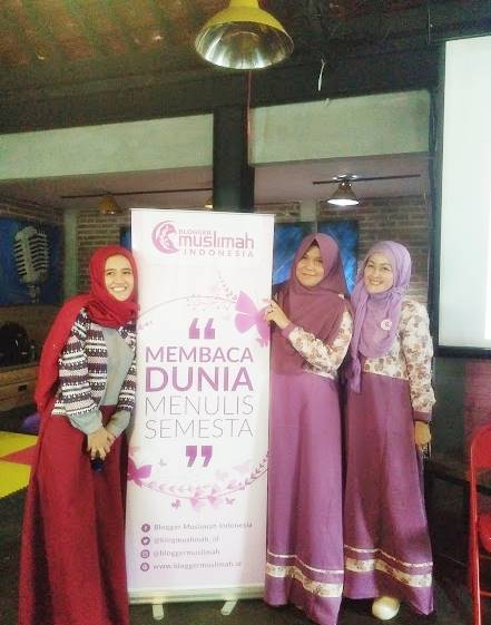 Blogger Muslimah | Meet up Blogger Muslimah Bandung | Warung Twogether | Novia Syahidah Rais | Seply. Id | JD.ID Partner | Nchie Hanie