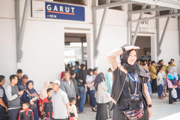 KAI | Nchie Hanie|BLogger Bandung |Edi Sukmoro|CEO KAI Sosial Media Mover| Reaktivasi Jalur Kereta Cibatu Garut | Ayo Naik Kereta |Goes To Garut|Kereta Api Kita